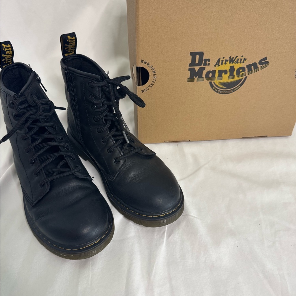 Dr. Martens Kids 1460 Delaney Boot